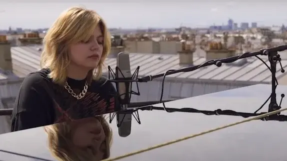 Louane Solo Naia pop variétés françaises barcares